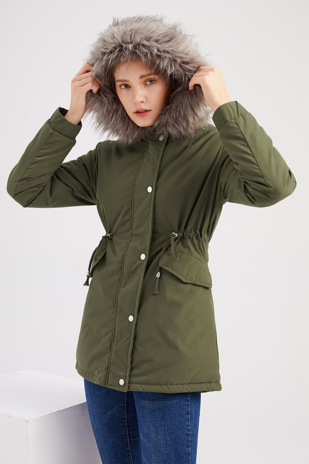 Damen Moderner Parka mit Kapuze | Verstellbarer Gürtel