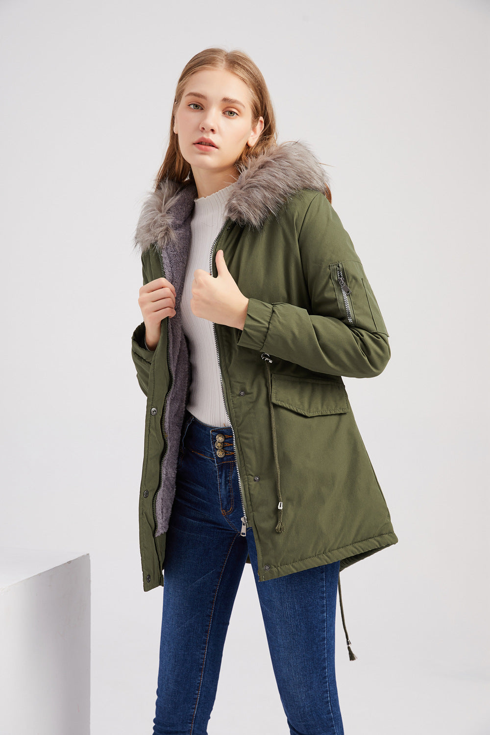 Damen Moderner Parka mit Kapuze | Verstellbarer Gürtel