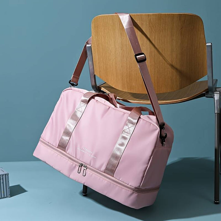 Elegante und funktionale reisetasche mit schuhfach
