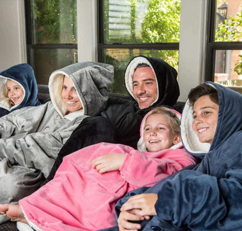 Gemütliche oversized fleece hoodie-decke
