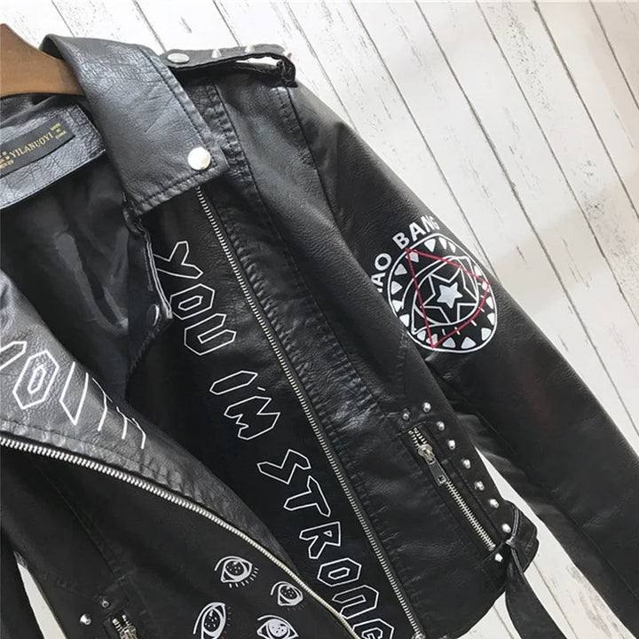Motorradjacke mit Aufdruck und Nieten für Damen | Trendig