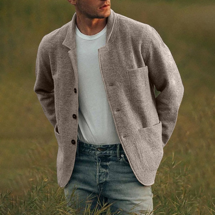Klassischer cardigan mit knopfleiste und fronttaschen