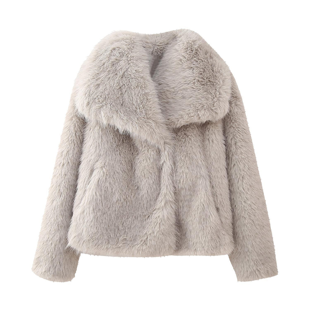 Kurze Felljacke mit Kragen für Damen | Modisch