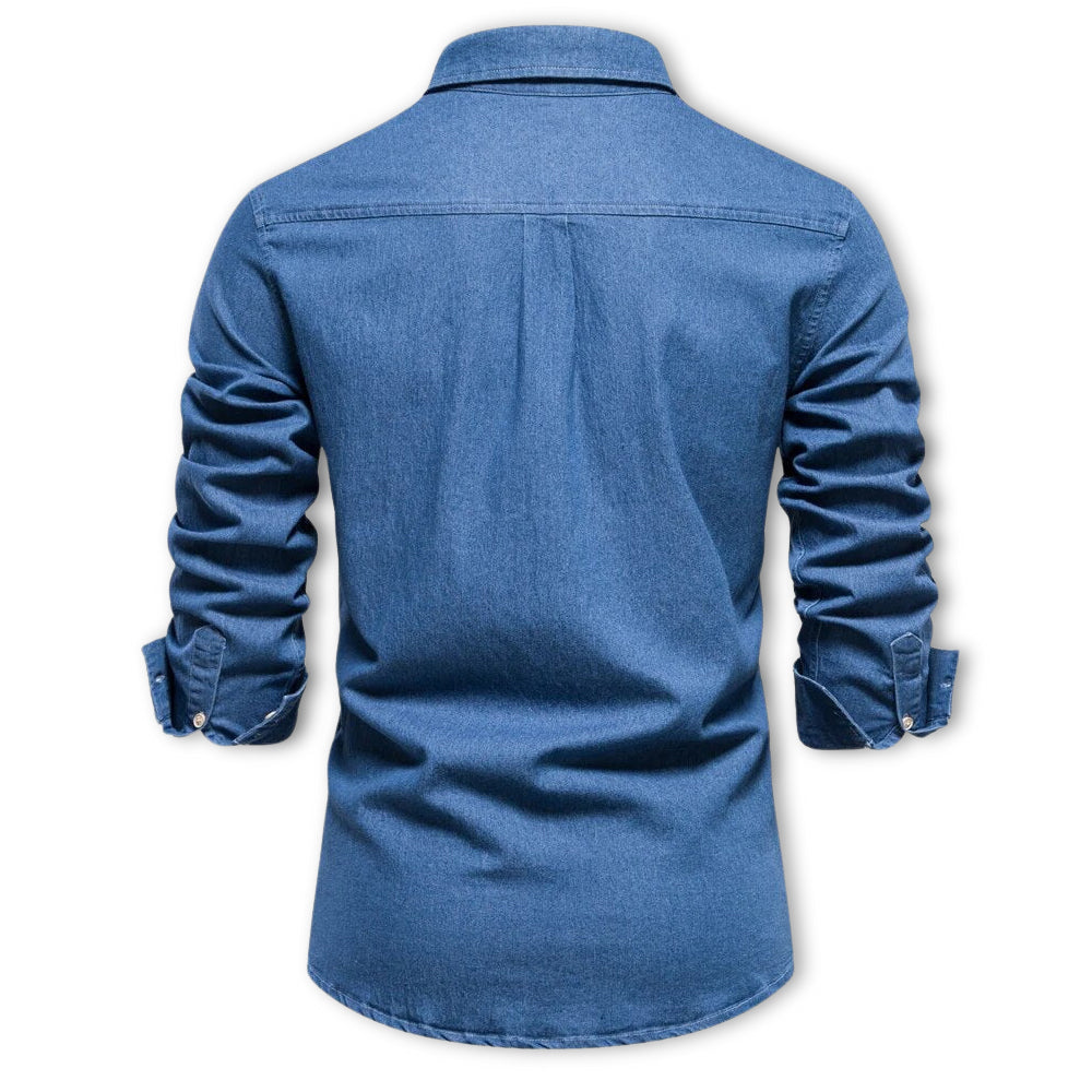 Modisches Herrenhemd im Denim-Stil