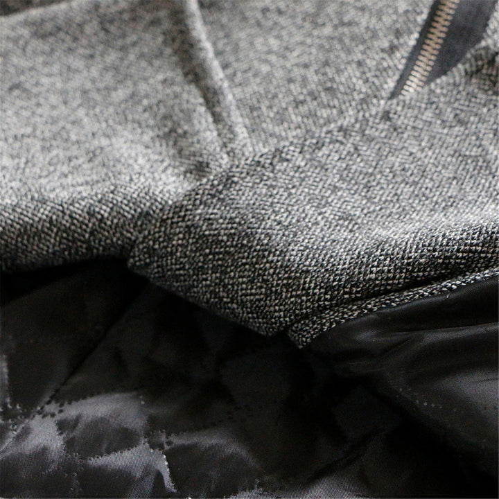 Damen-Langjacke mit Kapuze und gesteppten Ärmeln | Asymmetrischer Reißverschluss