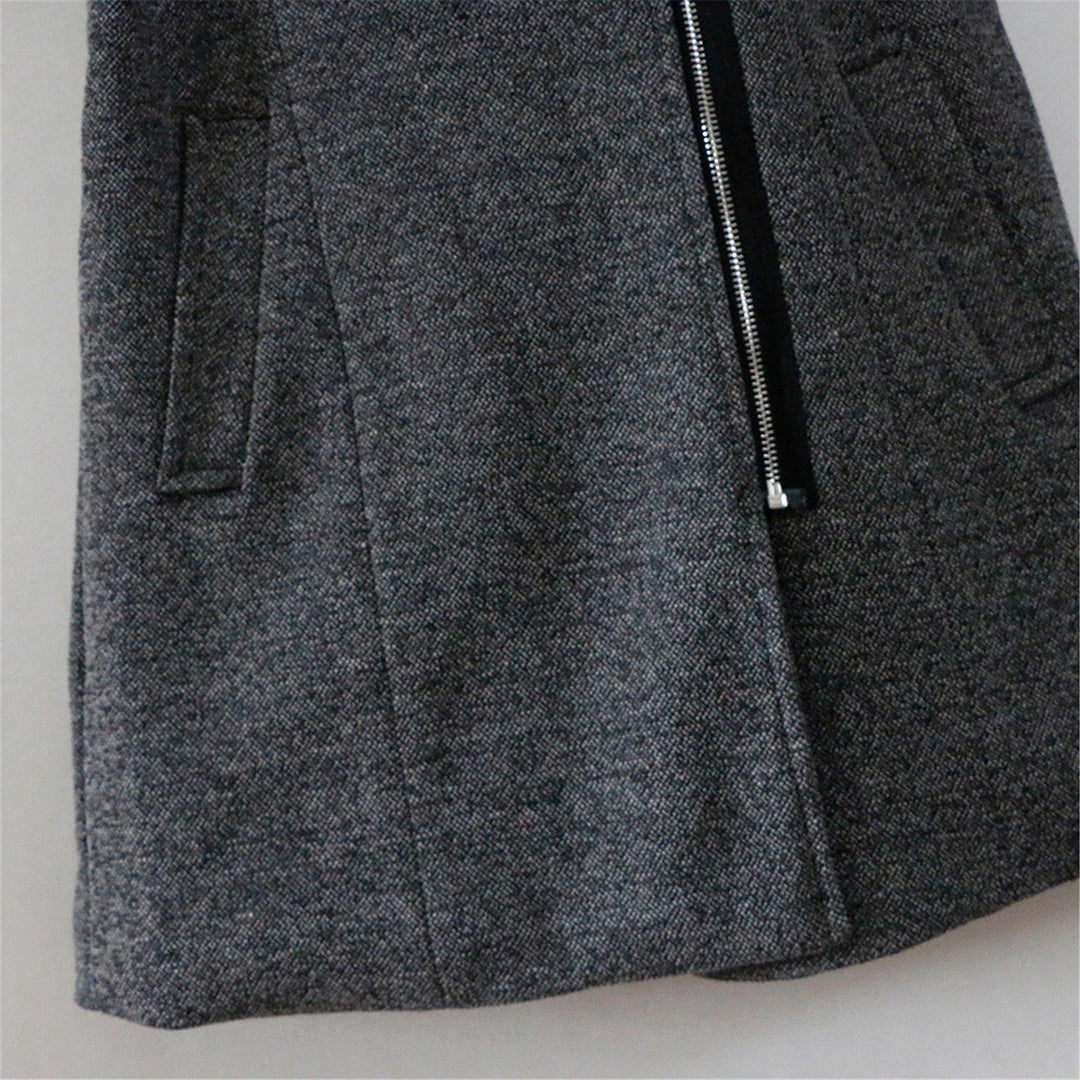 Damen-Langjacke mit Kapuze und gesteppten Ärmeln | Asymmetrischer Reißverschluss