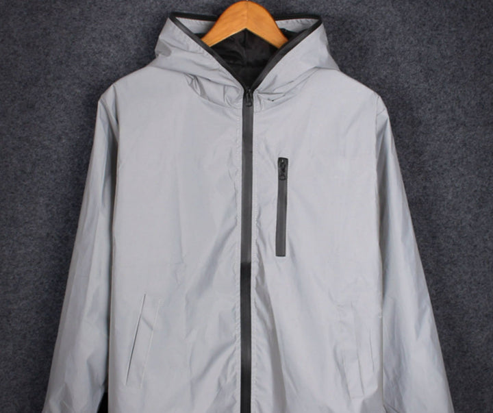 Leuchtende reflektierende jacke mit kapuze für maximale sichtbarkeit