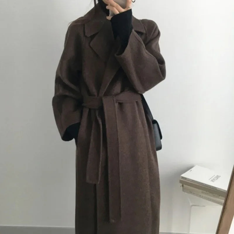Damen Langer Warmer Mantel mit Gürtel | Weite Ärmel
