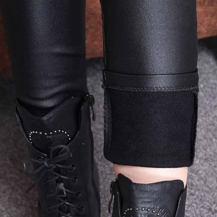 High-waist skinny hose im lederlook mit fleecefutter