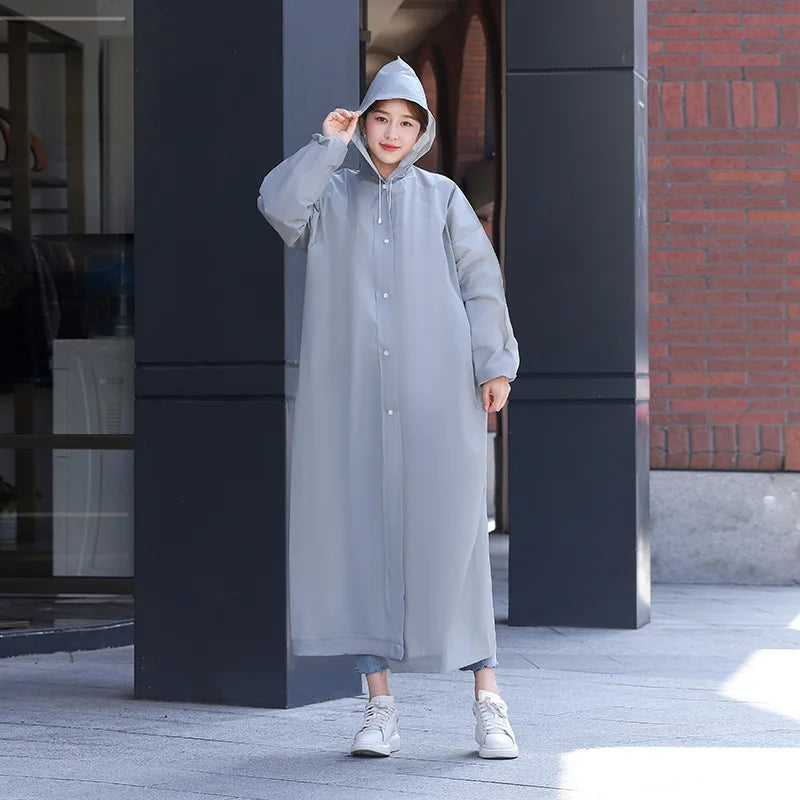 Modische Regenjacke für Damen | Zugeknöpft