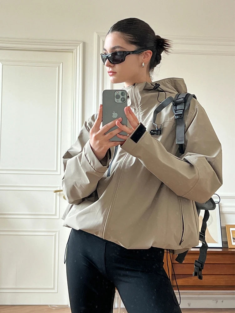 Damen Übergroße Windjacke mit Kapuze | Langarm