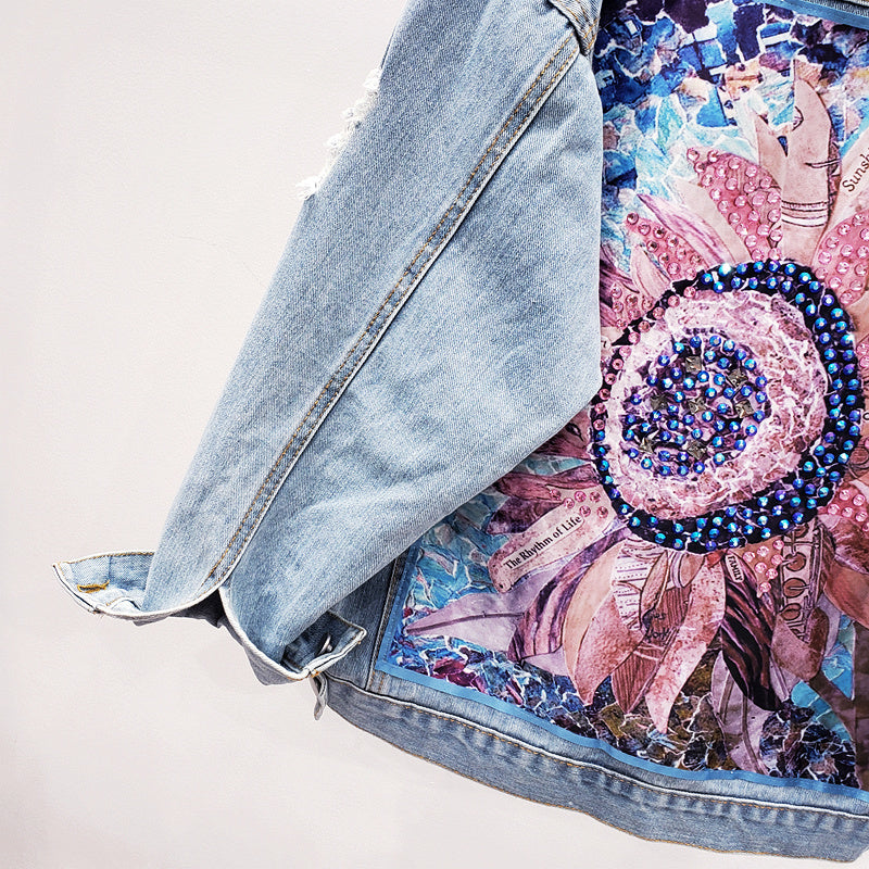 Damen-Jeansjacke mit Blumenmuster | Stilvoll