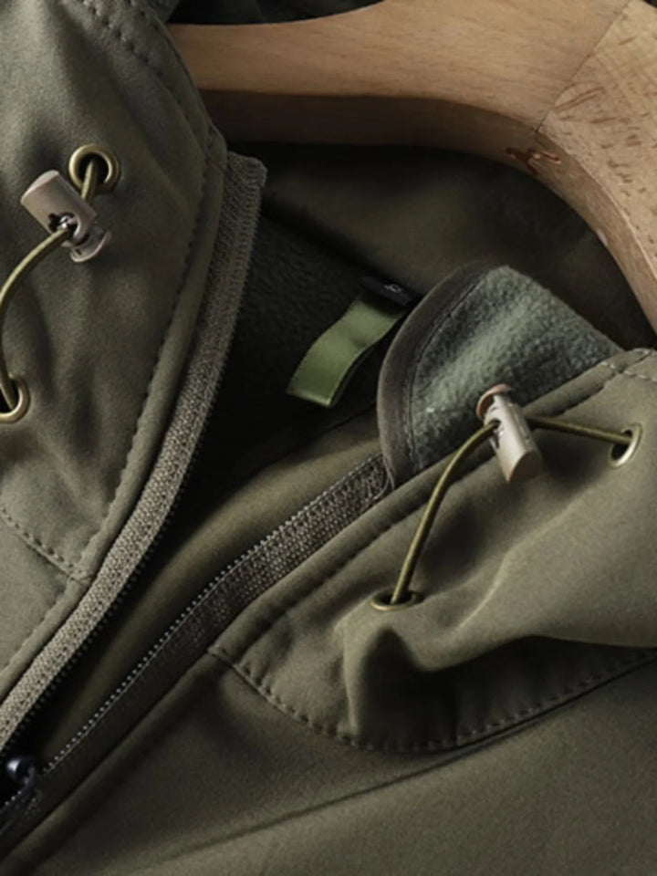 Taktische Softshell Jacke mit Kapuze für Herren | Zeitlos