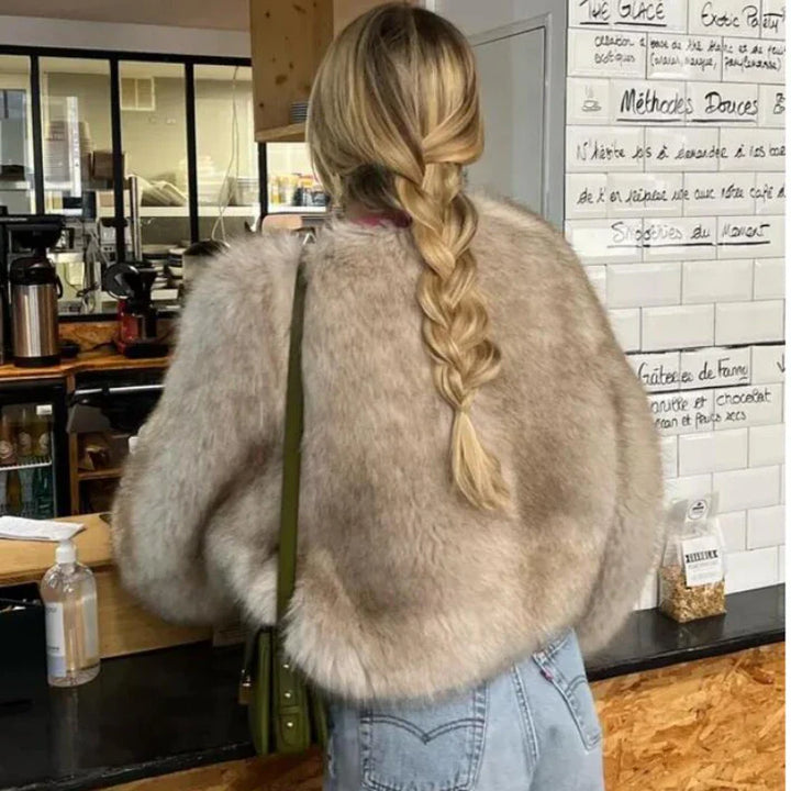 Stilvoll Kurze Felljacke für Damen | Langarm