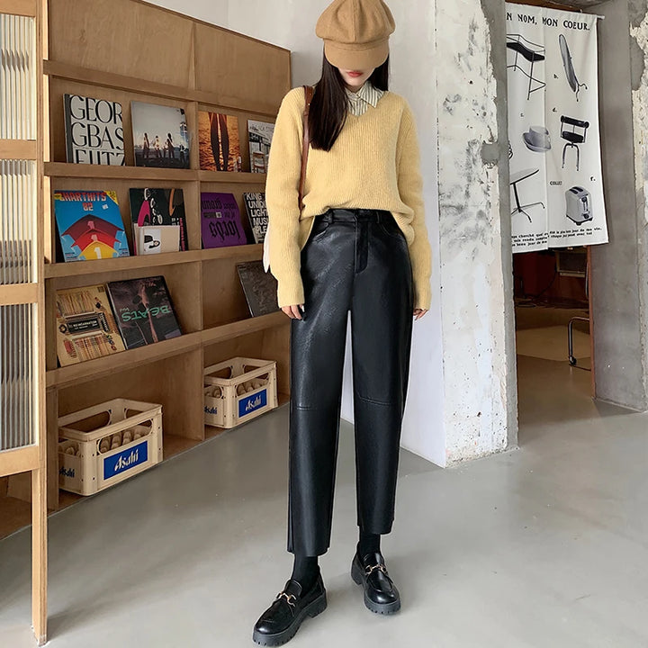 Lockere elegante high-waist-hose im lederlook