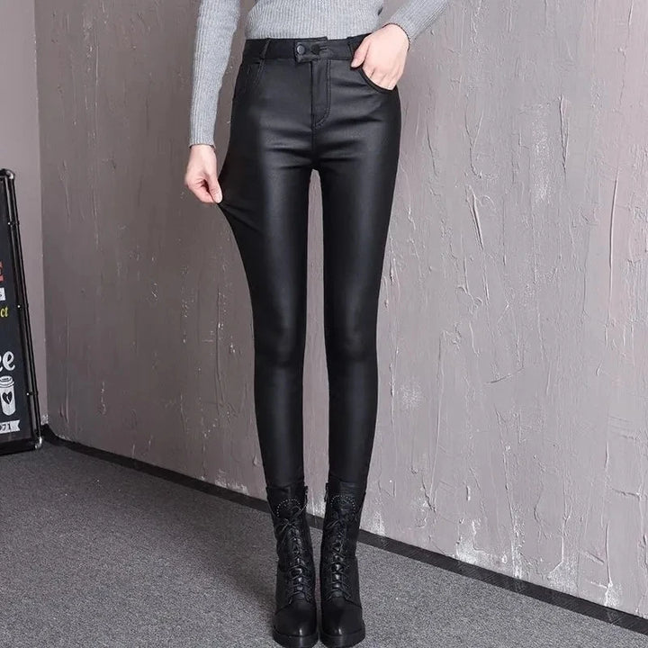 High-waist skinny hose im lederlook mit fleecefutter