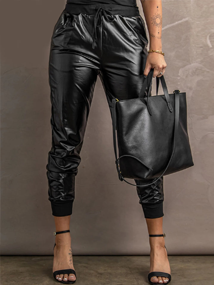 Chice schwarze high-waist hose im lederlook für damen