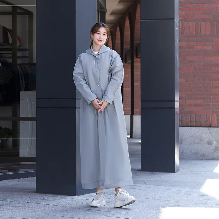 Modische Regenjacke für Damen | Zugeknöpft