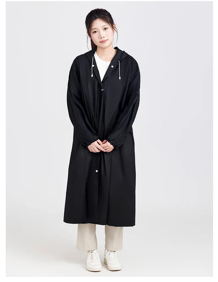 Modische Regenjacke für Damen | Zugeknöpft