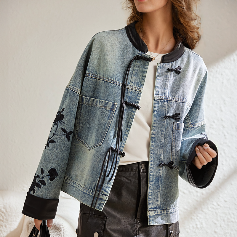 Damen Weinlese Jeansjacke mit Blumenmuster | Moderne