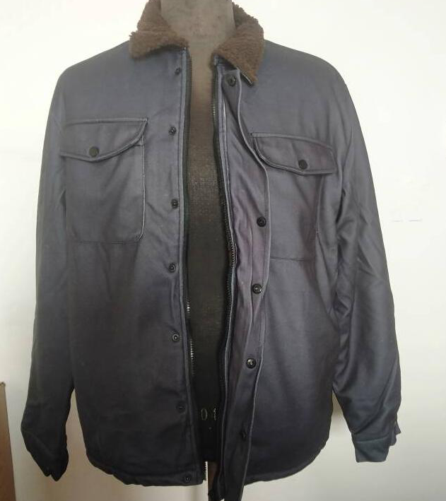 Herren Winterjacke mit dicken Knöpfen | Warme