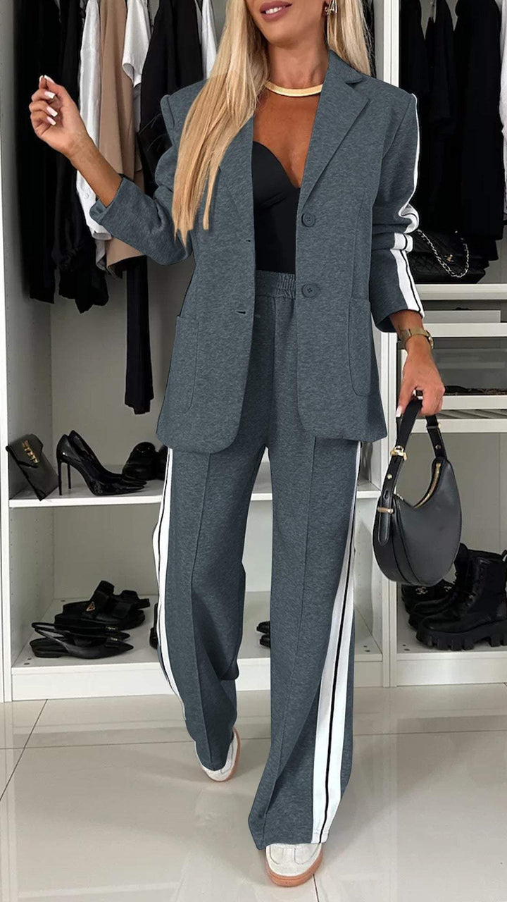 Modernes elegantes zweiteiliges anzug-set