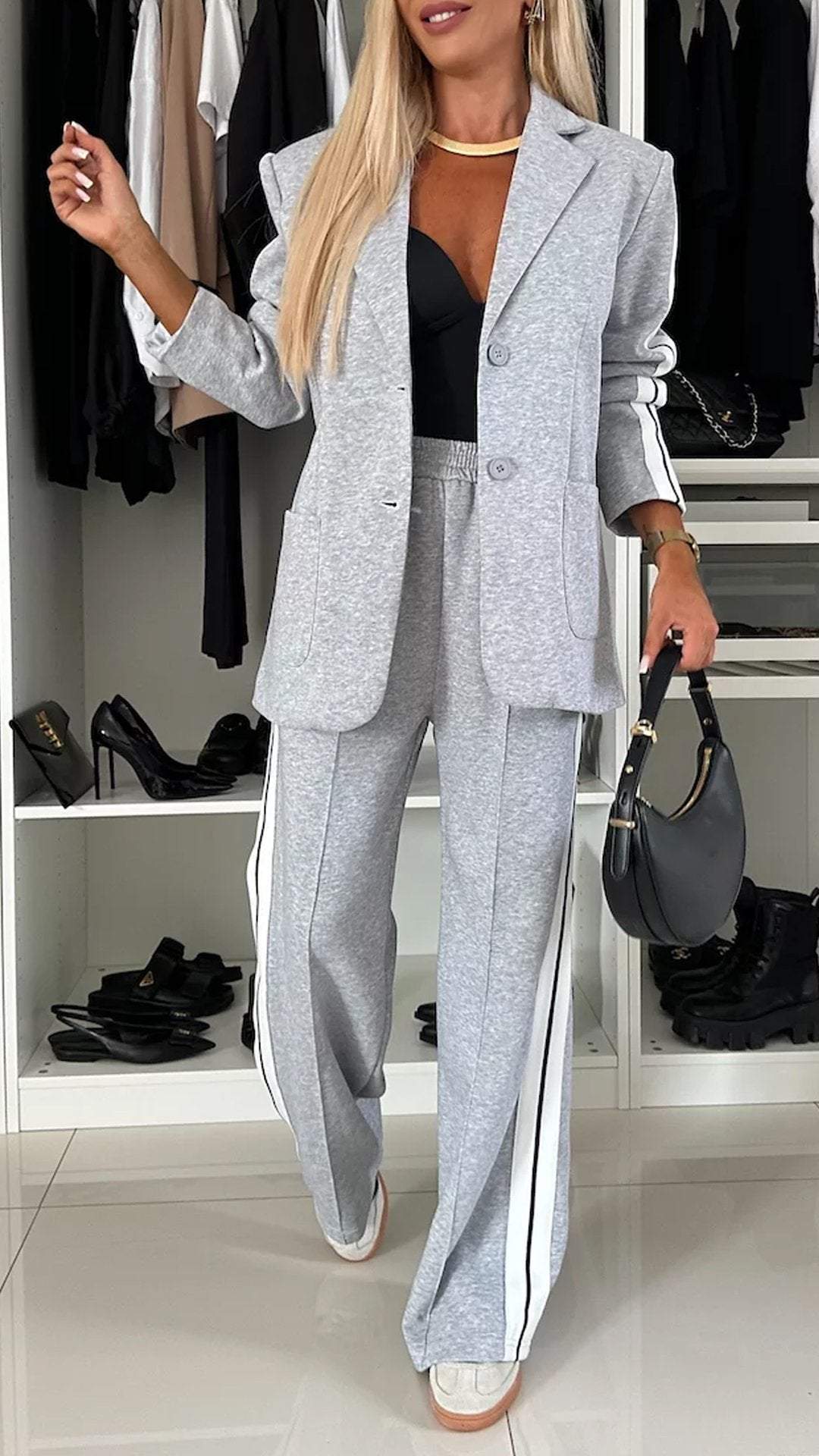 Modernes elegantes zweiteiliges anzug-set