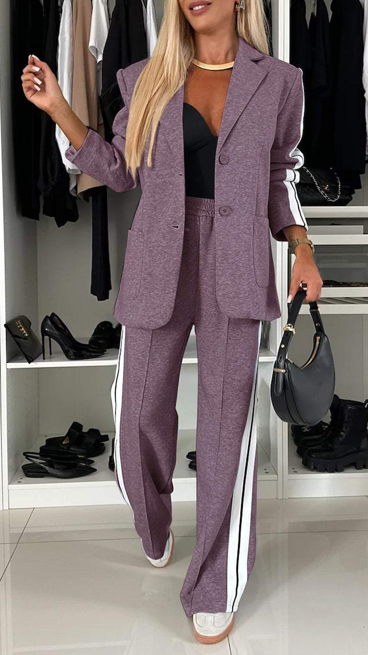 Modernes elegantes zweiteiliges anzug-set