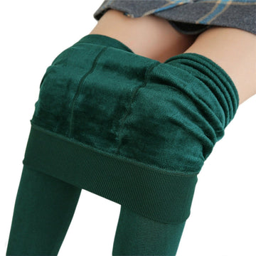 Warme gemütliche winterleggings mit thermofutter