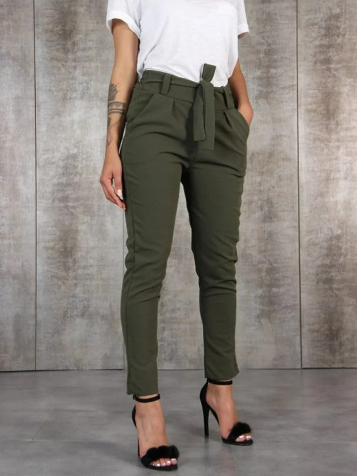 Damen schlank geschnittene hose mit bindegürtel